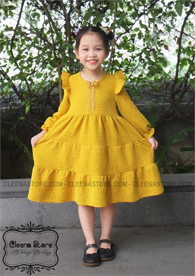 Đầm xốp bèo vai màu vàng